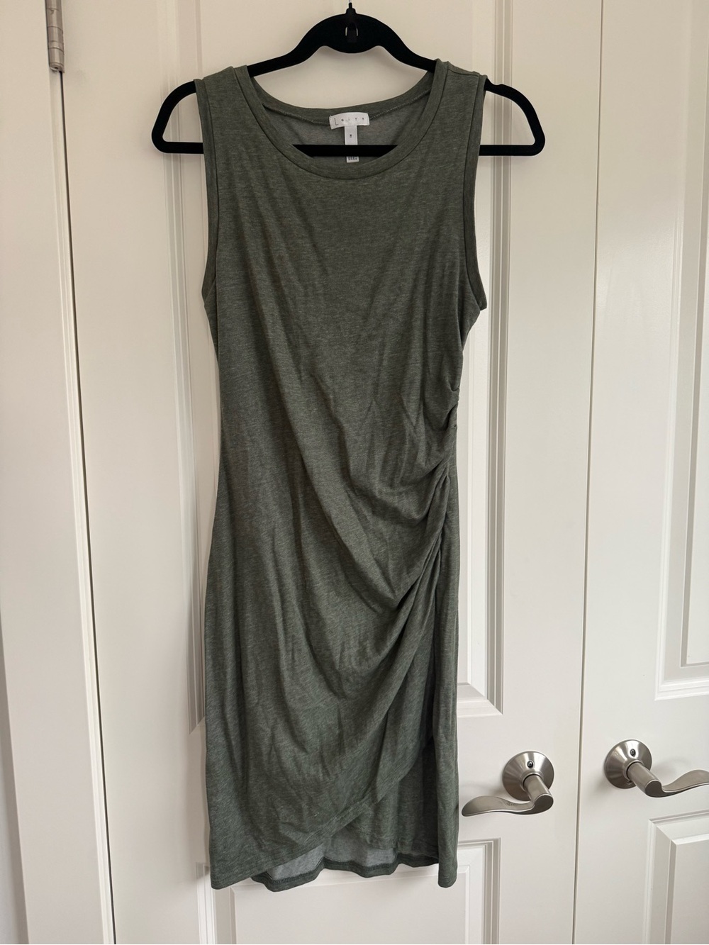 Leith Olive Green Sleeveless Ruched Dress